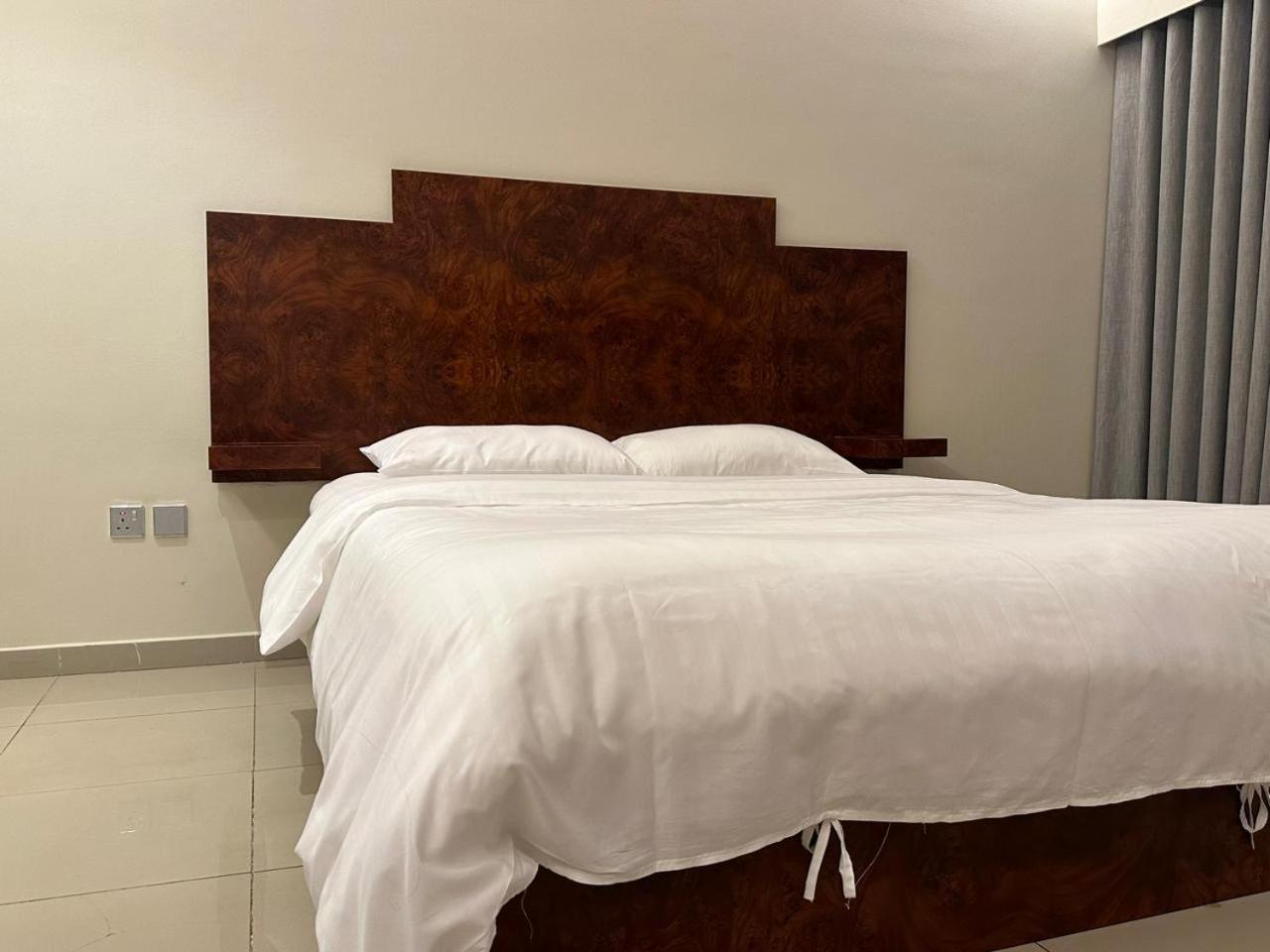 Al Mansour Apartment *